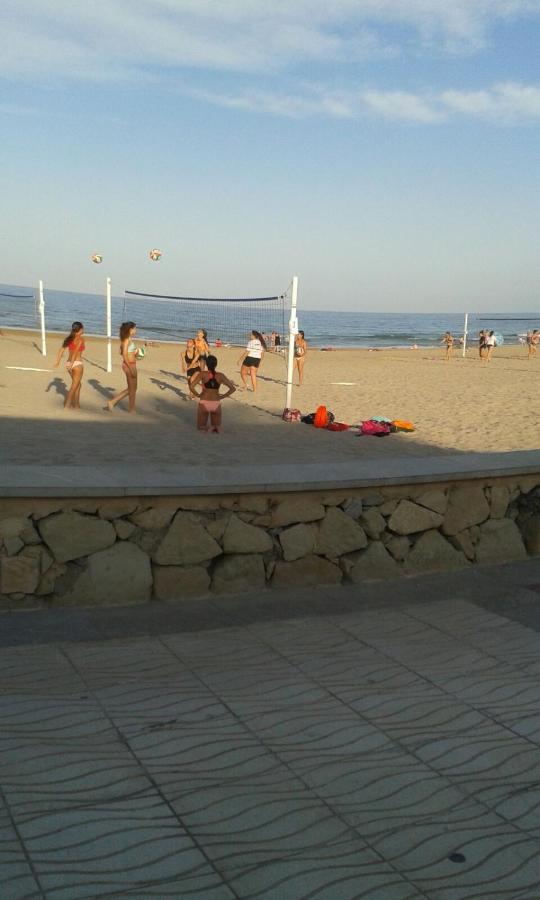 Apartamento Voramar Primera Linea De Mar Ел Кампело Екстериор снимка